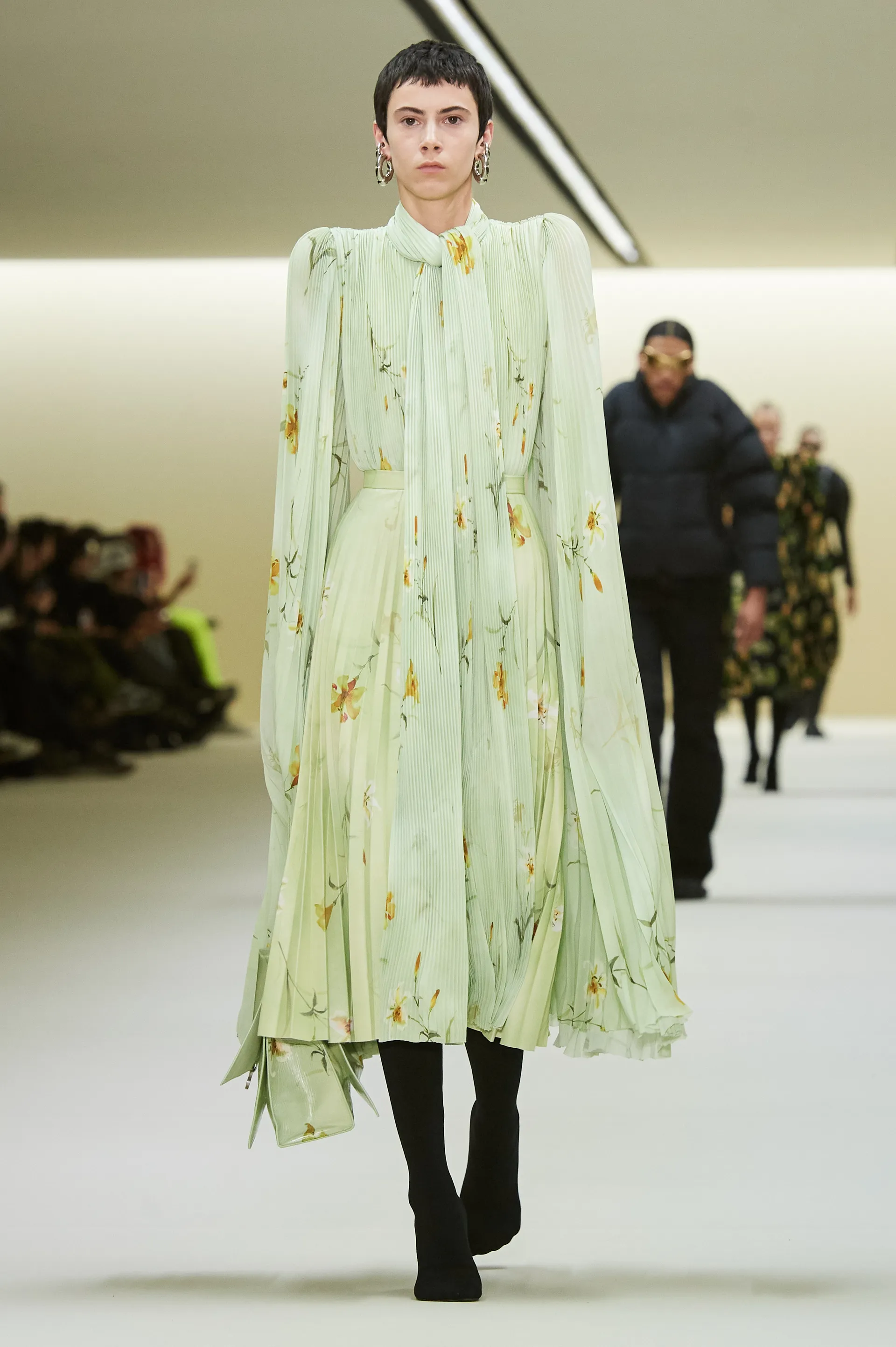 00027 Balenciaga осінь 2023 Ready to Wear Credit Gorunway