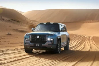 Byd Yangwang U8 переосмислює розкішний позашляховик