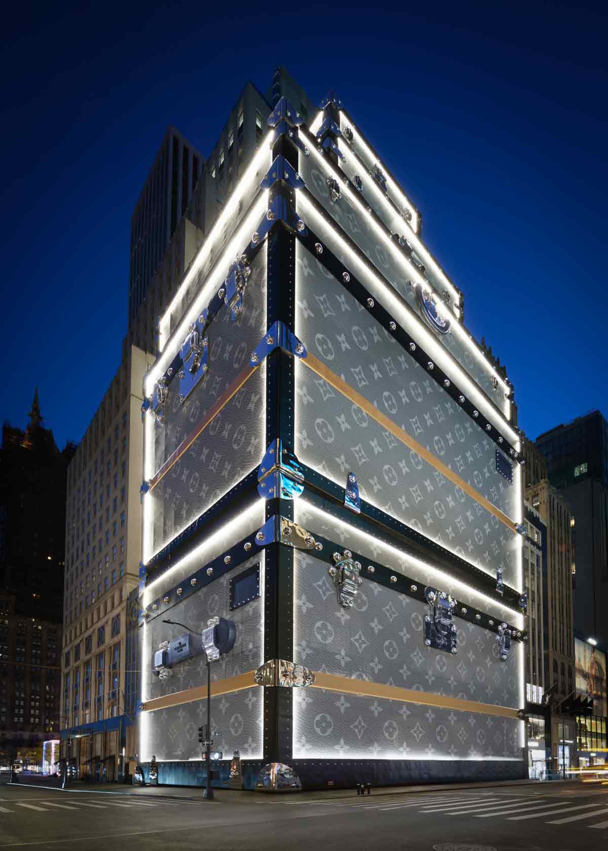 Хмарочос Louis Vuitton