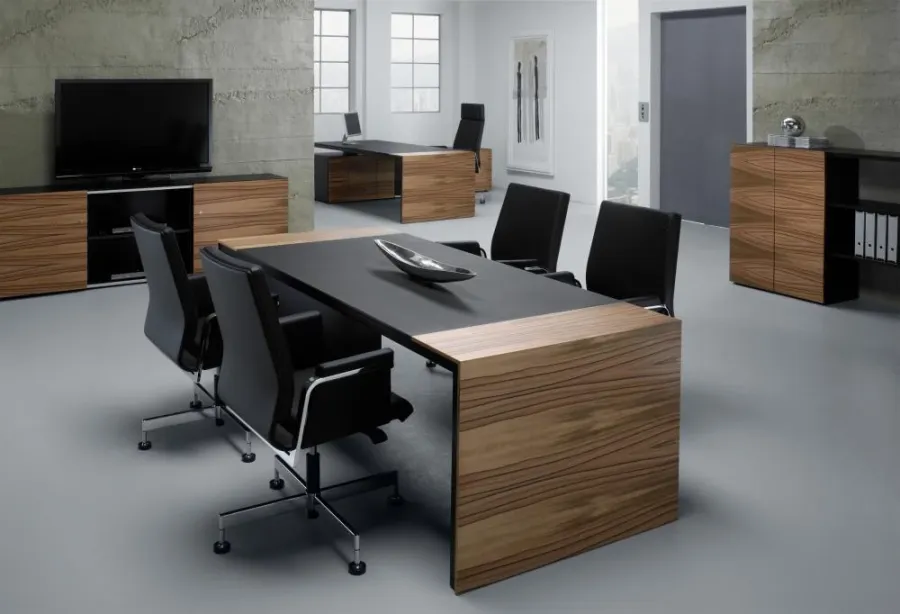 Стіл для директора