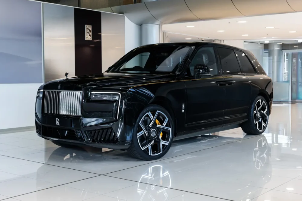 Rolls Royce Cullinan Black Badge 2026 Технологія