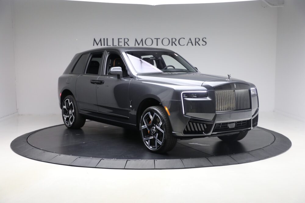 Скільки коштує Rolls Royce Cullinan Black Badge 2026
