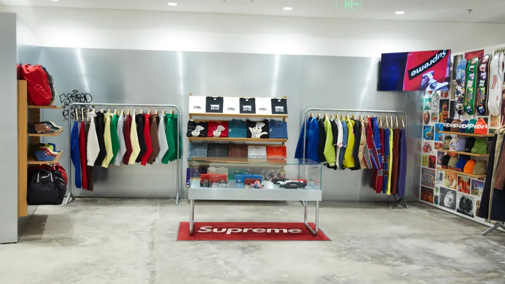 Supreme, тобто культовий американський стрітвеар-бренд під пильним поглядом