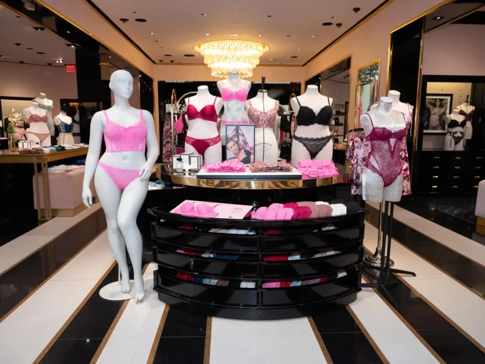 Магазин Victoria's Secret