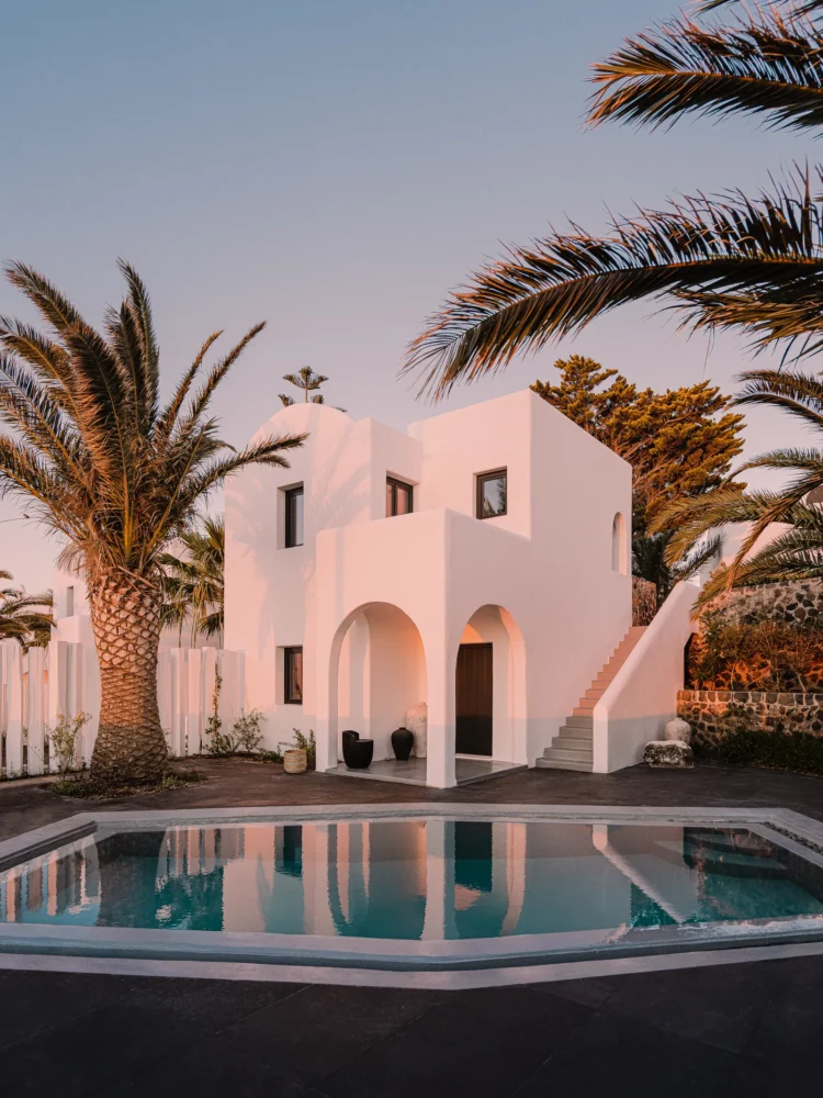 Готель Nobu Hotel Santorini